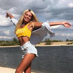 Шлюха Юля 2327 Шлюха Юля 2327