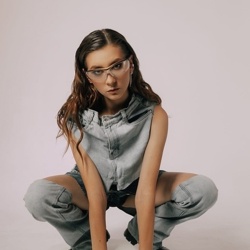 Шлюха Валя 15054 Шлюха Валя 15054